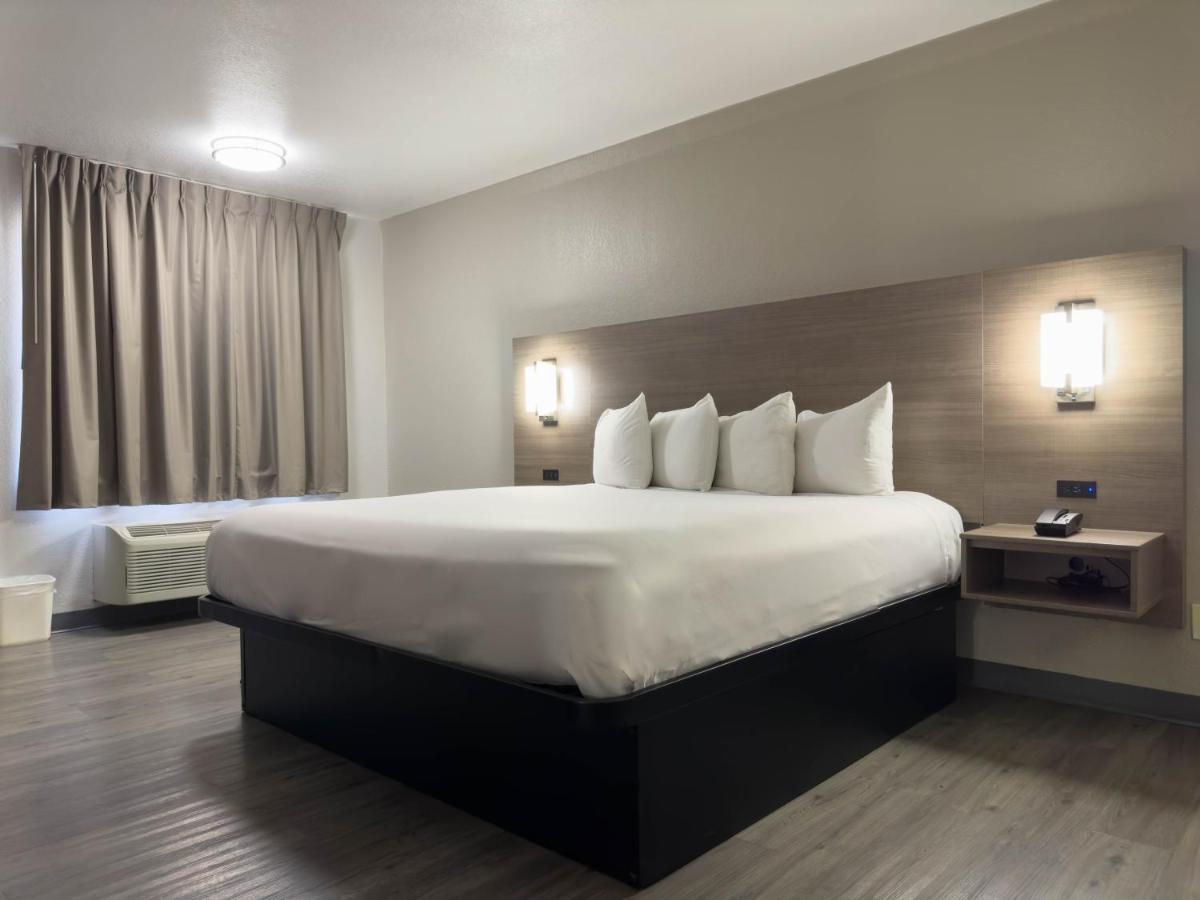 Americas Best Value Inn Остин Екстериор снимка